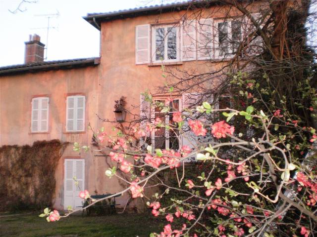 Le charme de la campagne beaujolaise  ... 