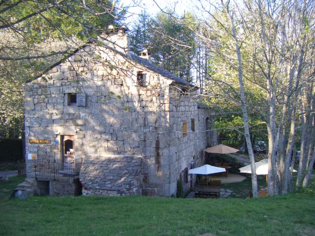  L'oustau