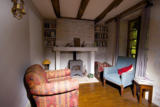 Sitting room with balcony