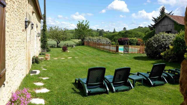 Photo Domaine de 2 gtes  Veyrines de vergt La croise verte
