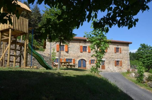Photo 5 chambres dont une familiale pour 5 et une quadruple  Saint jean roure La grange de sagne