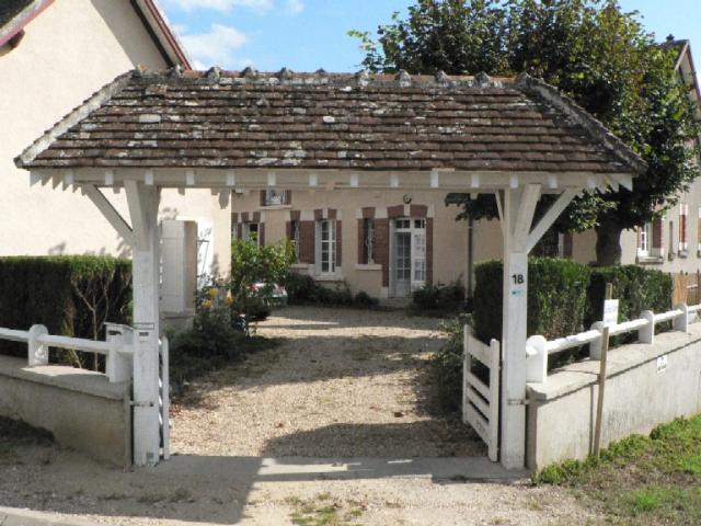  The little tuilerie